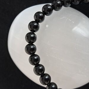 Obsidian Natural Crystal Stone Stretchy Bracelet. 6MM Bead Size.‎